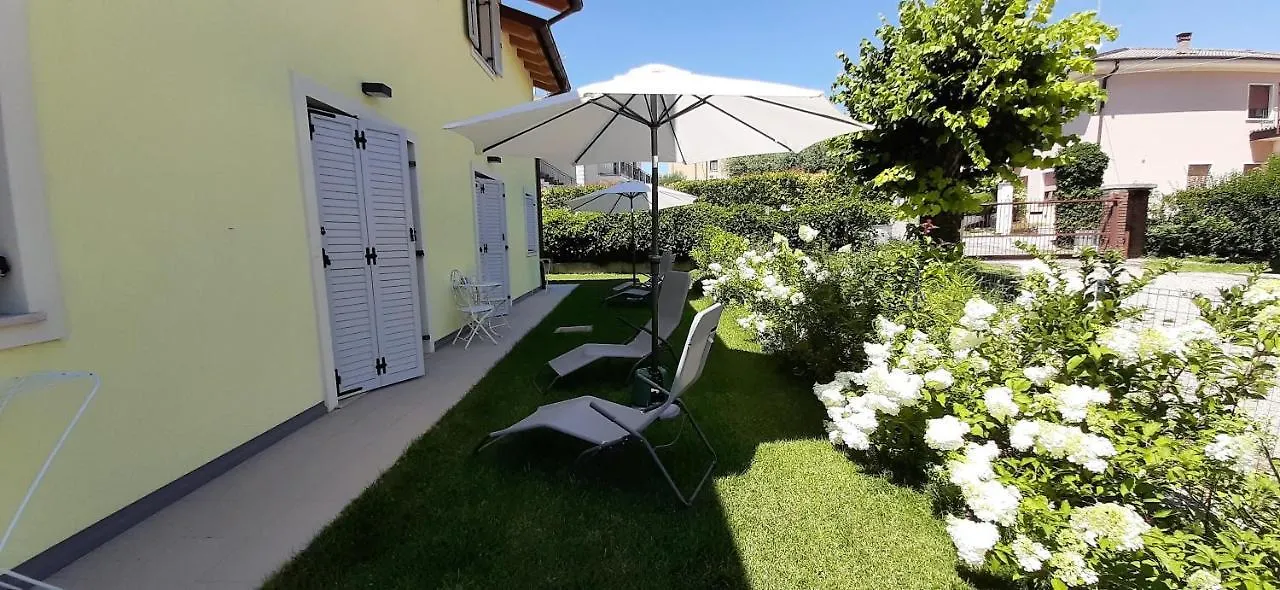 Stella Del Garda Bed & Breakfast Lazise 2*,  Italy